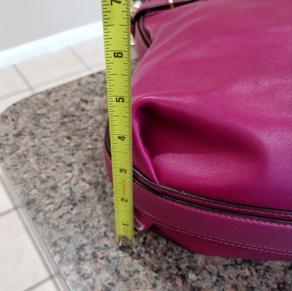 NWT  Coach Colette bag fuchsia color natural leather with Brass metal - Picture 16 of 17